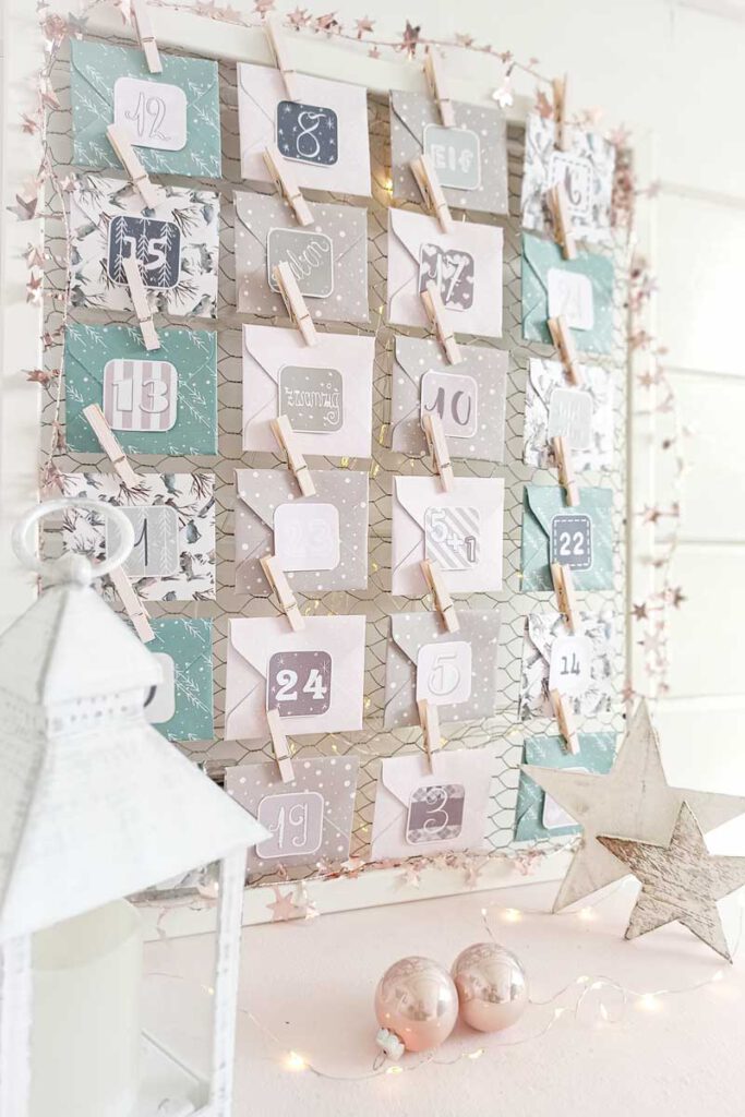 Liebevoller Adventskalender aus Papier DIY-Bilderrahmen DIY Umschläge für Adventskalender Seitenansicht links