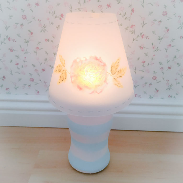 Leuchtende DIY Lampe